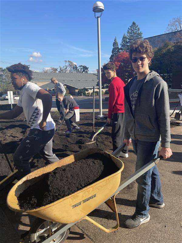 Permaculture students get ready to plant